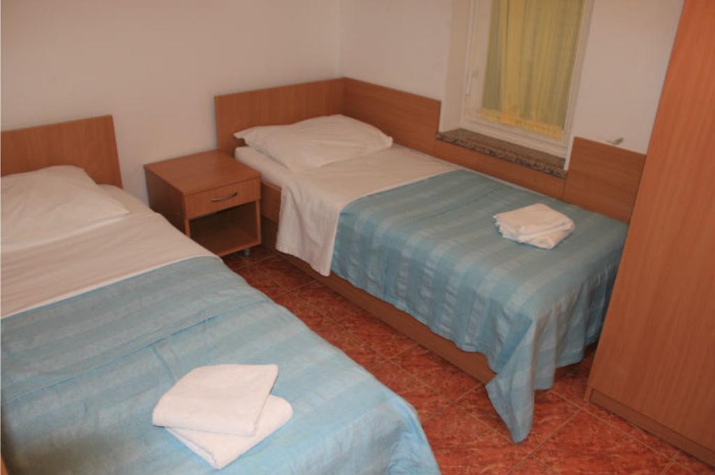 Cosmic Gate Apartments (Adults Only) Novalja Exterior foto
