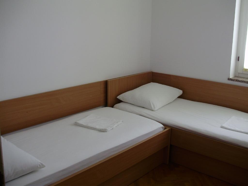 Cosmic Gate Apartments (Adults Only) Novalja Exterior foto